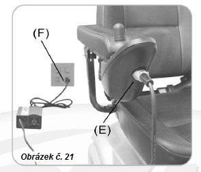 K nabití baterií musí dojít před prvotním použitím el. vozíku a pak vždy po běžném denním použití. Baterie se nabíjí při vypnutém ovládání vozíku. Před dobíjením se ujistěte, že je el. vozík vypnutý.