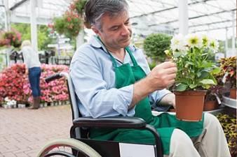 KLÍČOVÉ AKTIVITY vytvoření pracovních míst vzdělávání zaměstnanců z cílových skupin