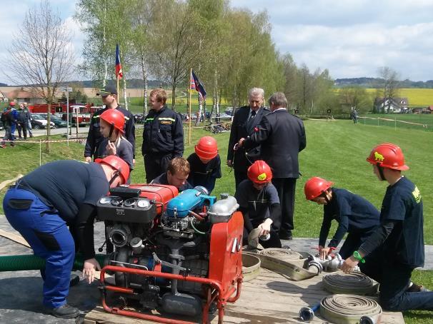 Hasičské soutěže v roce 2015 Okrsková hasičská soutěž: V sobotu 2. května 2015 se v Brumbárově konala Okrsková hasičská soutěž.