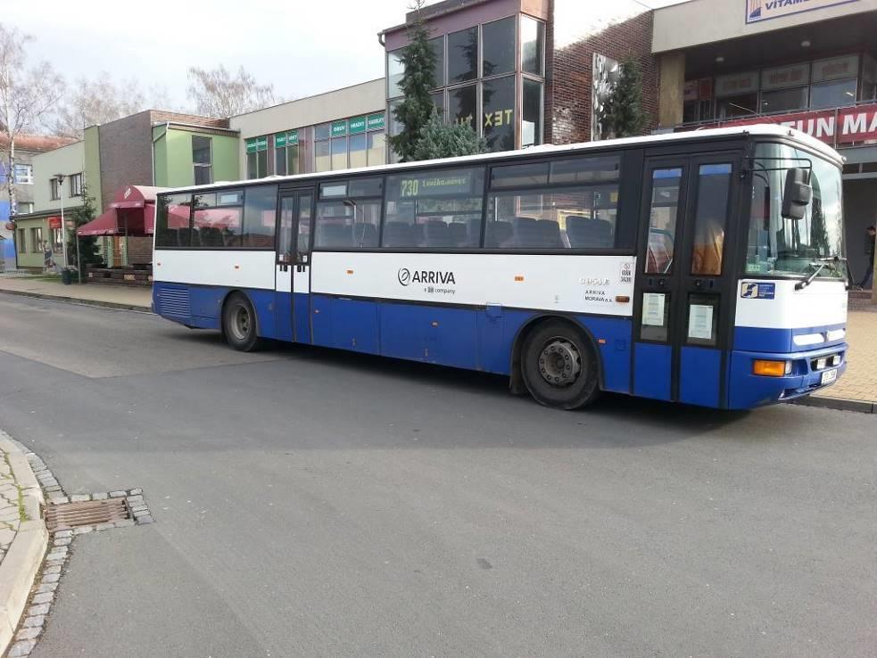 Obr. 16,17 Silnice II/570, v místě křížení ulice Olomoucká a Jana Sigmunda Prostor