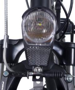 Zadní světlo není součástí dodávky a kolo je vybavenou pouze odrazkou. Při použití kola za snížené viditelnosti je nutné dovybavit kolo zadní svítilnou. 2.