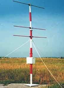 OBR.4H: HORIZONTÁLNÍ KRYTÍ GS VKV POLOHOVÁ NÁVĚSTIDLA Jsou vysílači s vertikálně orientovanou směrovou anténou.