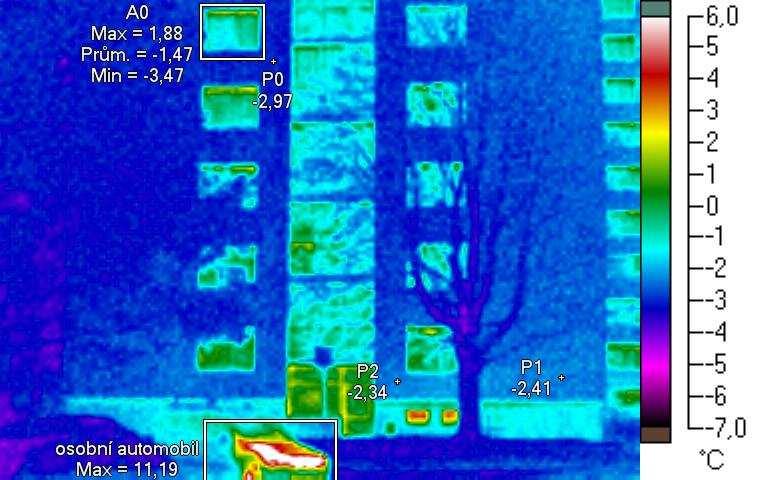 Severní část fasády - pohled 1/3 IR013346.IS2 