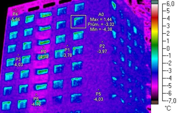 Západní část fasády - pohled 3/3 IR013327