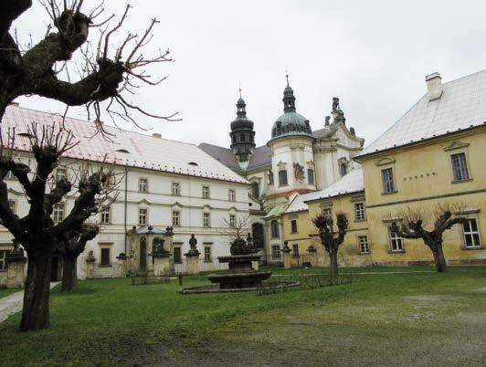 Odbor se skládá ze čtyř oddělení oddělení hydrochemie, oddělení mikrobiologie vody, oddělení hydrobiologie a oddělení radioekologie, jejichž zaměření umožňuje komplexní výzkum stavu hydrosféry a