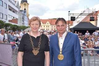 ZAHRANIČNÍ VZTAHY Město Písek udržuje partnerské vztahy s městy/oblastmi: Caerphilly - Velká Británie, Wetzlar, Deggendorf - Německo, Lemvig - Dánsko, Smiltene - Lotyšsko, Veľký Krtíš - Slovensko.