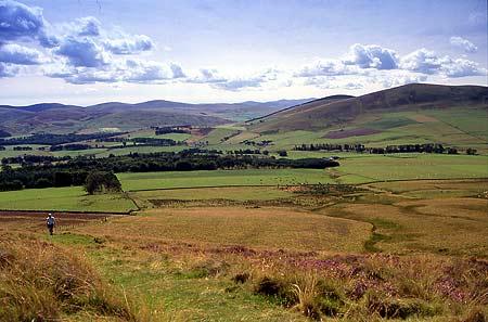 E. Horské pastvinářské a zemědělsko-lesní krajiny highlands -