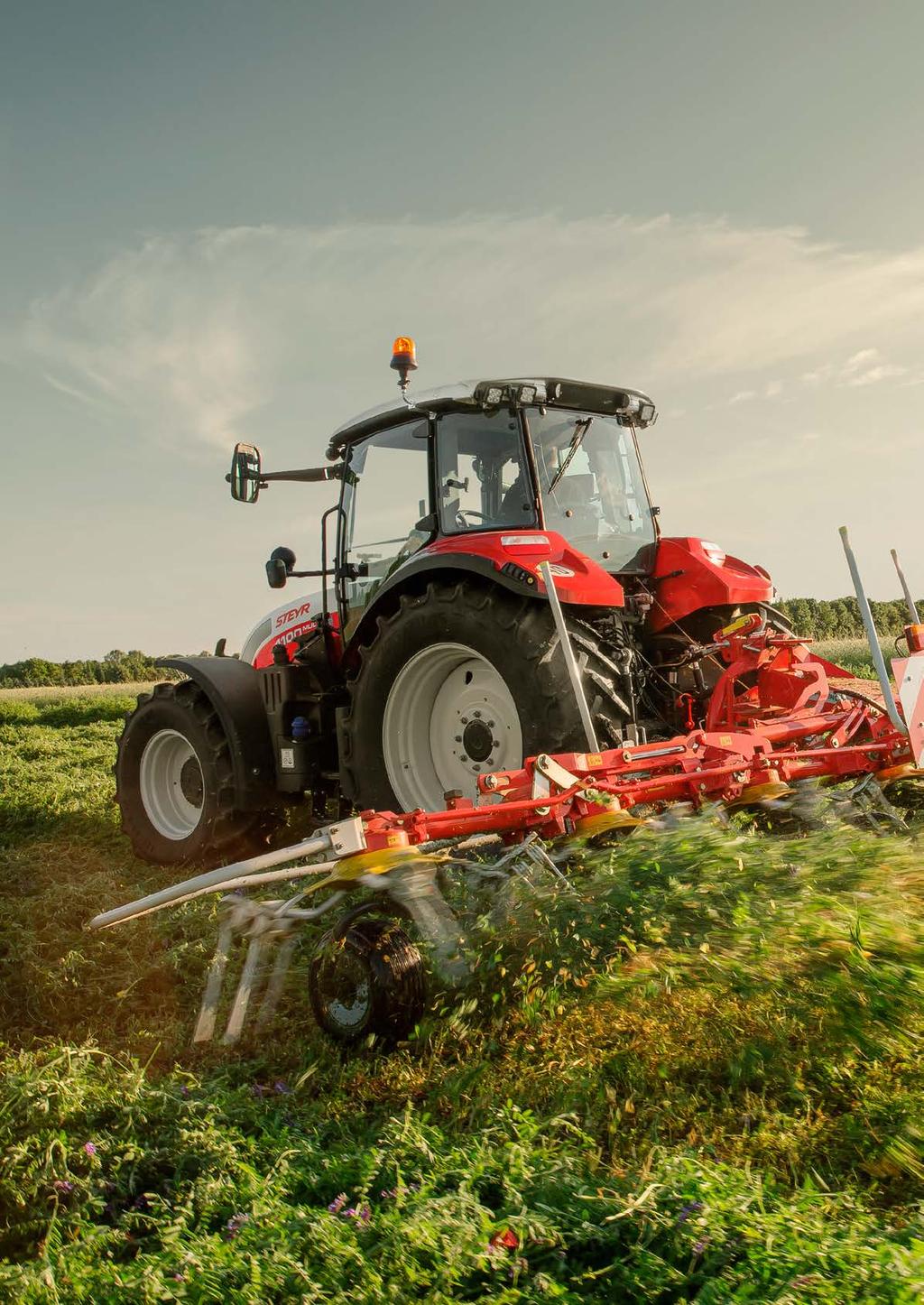 10 NEJLEPŠÍ TECHNIKA: Maximální výkon při nízkých otáčkách Nejmenší spotřeba pohonných hmot Minimální hluk Účinné a komfortní převodové ústrojí Paměť