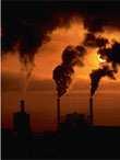 Kontaminace ovzduší a půdy genotoxickými látkami Ovzduší: oxid siřičitý (HSO 3 a SO 3 vysoce mutagenní), oxidy dusíku, CO - automobily výskyt PAU, PCB, DDT, toxafen, těžké kovy (Be, Cr, Cd, Ni, As)