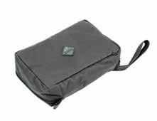 Large T3371 Security Pouch T3335 Buzz Bar Pouch Compact T00206 RRP 370 Kč T00345 RRP 620 Kč T00345 RRP 620 Kč BUZZ BAR POUCH MEDIUM Stejný osvědčený design, pro bezpečný transport předních i zadních