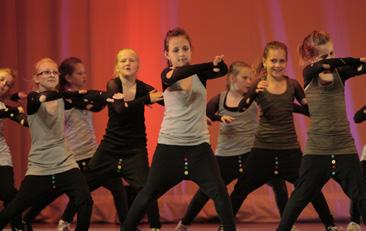 Zpráva ze závodů Dálkových běžců T. J. Sokol Vsetín v roce 2013 Taneční oddíl vsetínského Sokola organizuje taneční výuku dětí a mládeže.
