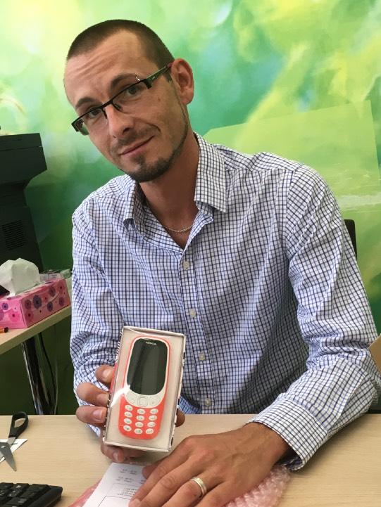 Za padesát minut ji měl v bance, kde pracuje.