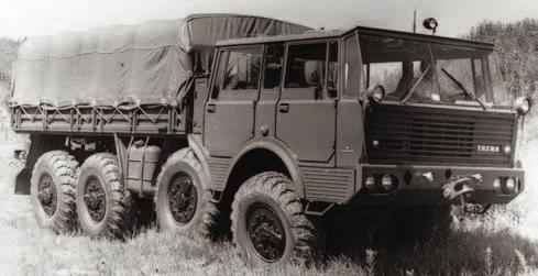 TATRA 813 (1967 1982) TATRA 81 (1939 1943) TATRA 114 (1946 1949) Čtyřnápravový Kolos 8x8 byl prvním typem řady T 813, která dosáhla 11 751 vyrobených kusů včetně 4x4 a 6x6.