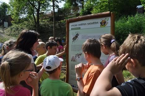 Ekosad Malé Žernoseky V areálu ekosadu je vybudování 9 stanovišť týkající se ovocnářství, včelaření, fauny a flory regionu, hospodářských zvířat a