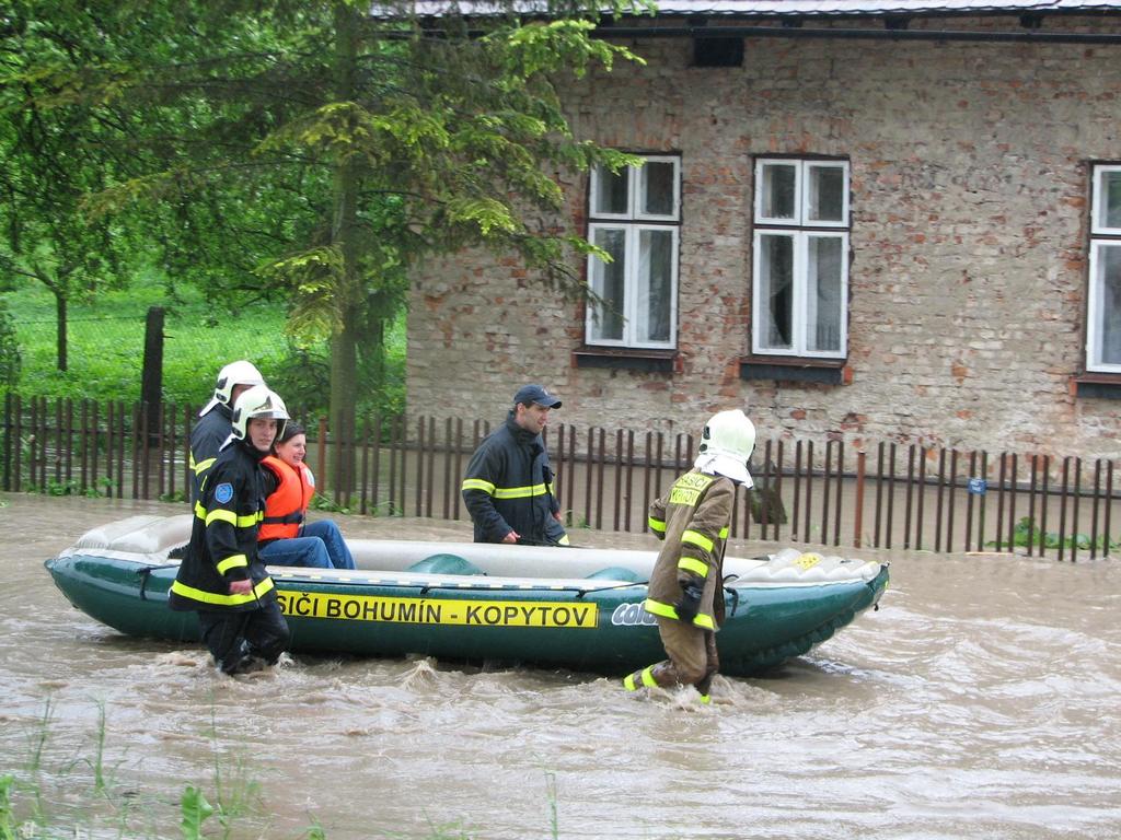 zatopených sklepů