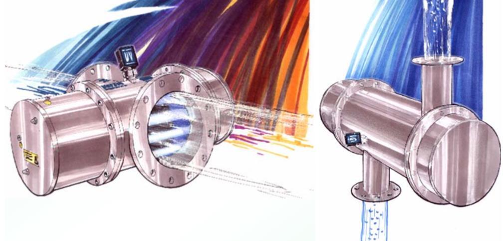 Obr. 4. 4 InLine UV systém (vlevo, UV lampy kolmé k průtoku vody) a tradiční UV systém (vpravo, UV lampy souběžné s průtokem vody) [55] Co se týče použití, tak pro nižší průtoky (cca do 5 l.