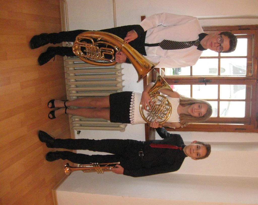 Josef Hlaváček (tercie) Nominaci podává Šárka Rambousková nadaný trumpetista ZUŠ Police n/m člen Big bandu ZUŠ Police n/m, který je vítězem mezinárodní a celostátní soutěže dechových