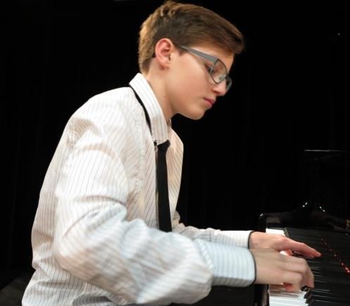 Michael Važan (sekunda) 2. místo v okresním kole matematické olympiády hudební úspěchy v soutěžích ZUŠ smyčcové kvarteto 2.