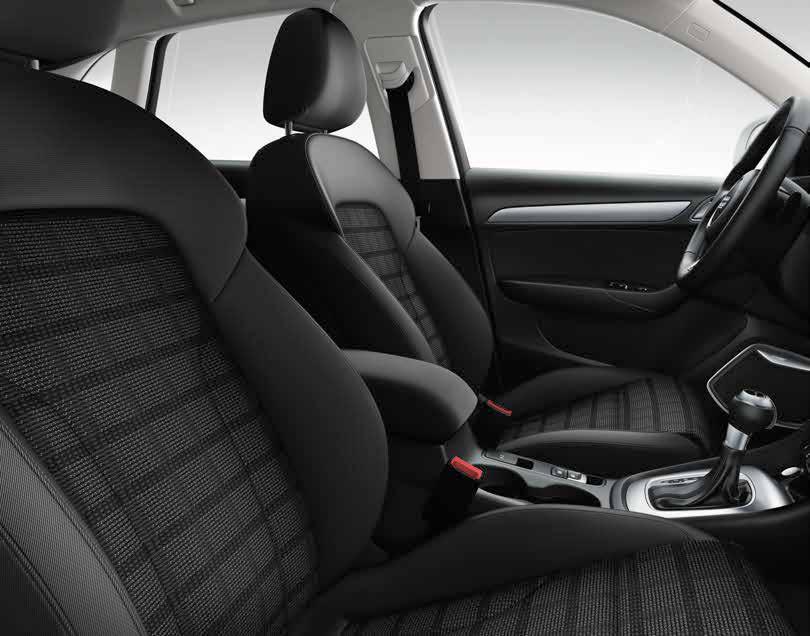 Sportovní kožený volant v 3ramenném Q-designu Informační systém řidiče Audi drive select Informaci o tom, která výbava je pro Váš