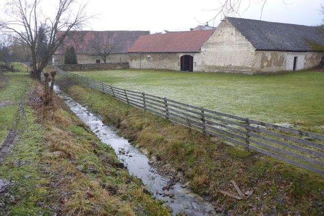 km 4.500 4.950 vytipován pro možnou přírodě blízkou protipovodňovou úpravu.