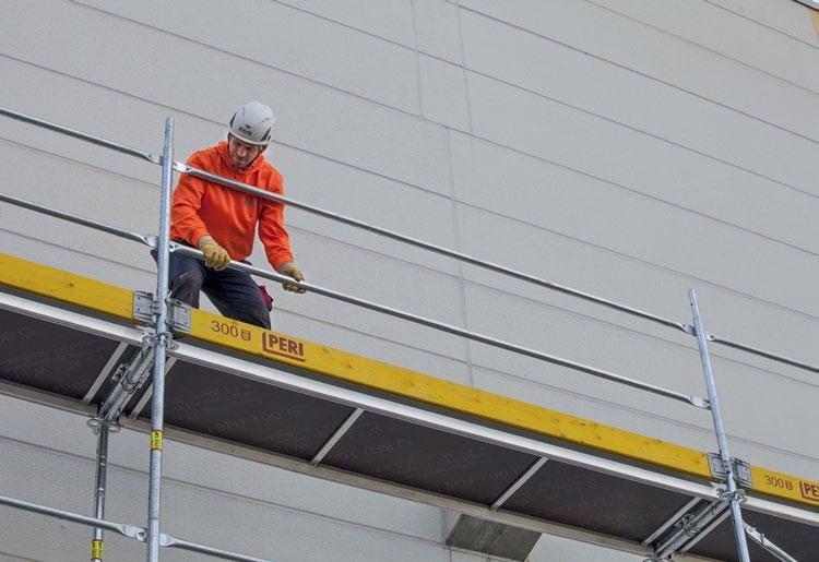 Běžné provedení se systémovou šířkou š = 100 cm (třída šířky W 09): s ocelovými podlahami š = 33 cm, možnost zatížení do 3,00 kn/m² (LC 4) s l = 3,00 m s ocelovými podlahami š = 25 cm, možnost