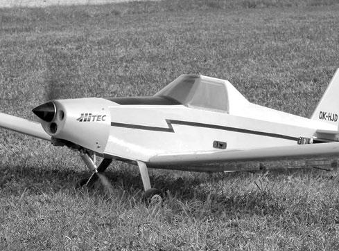Je vhodný pro málo zkušené RC motový model inspirovaný tvary zemědělských letounů má kostru z