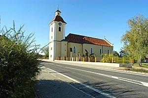 nástěnných maleb a fresek, kamenosochařské a štukové výzdoby, umělých mramorů, zlacení, restaurování mobiliáře), restaurování varhan, rekonstrukci elektroinstalace, rekonstrukce lapidária.