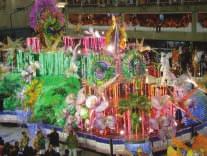 TanËila jsem v Riu Studentsk arèna Od dïtstvì jsem snila o tom, ûe si udïl m v let na svïtozn m karneval v Riu de Janeiro.