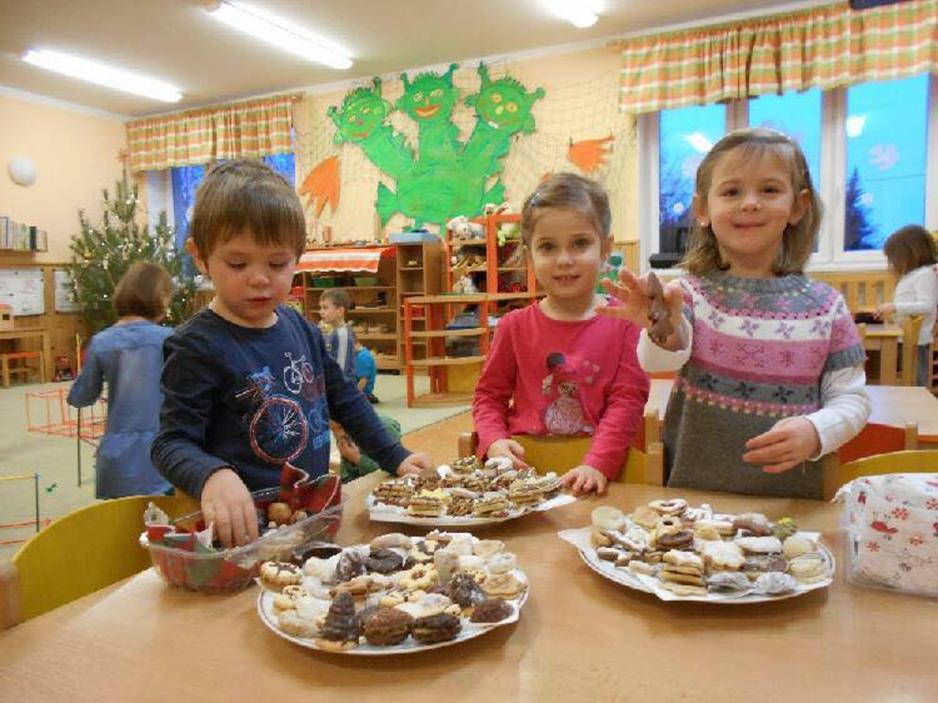 22.1 Základní údaje o škole Název školy Základní škola a Mateřská škola, Hradec Králové Malšova Lhota Adresa školy Lhotecká 39 IČ: 70886105 Vedení školy ředitel: Mgr.