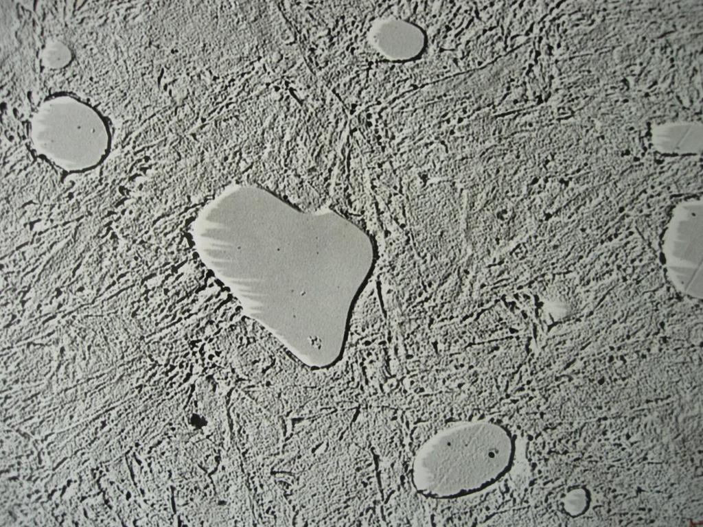UTB ve Zlíně, Fakulta technologická 71 1 µm Obr. 46. Martenzitická struktura 6.