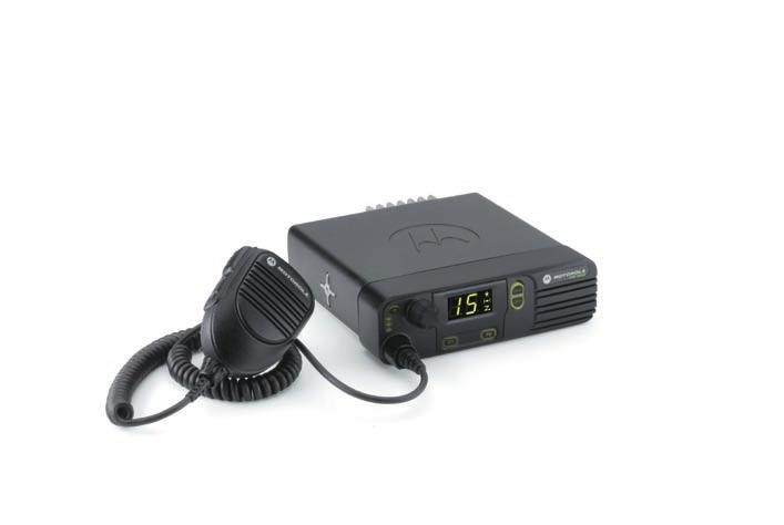 Systém MOTOTRBO - součásti a funkce DM 3400/3401 Mobilní radiostanice s numerickým displejem 4 9 2 1 3 8 7 5 6 1. USB konektor pro příslušenství a rozšířené audio funkce. 2. Vícebarevné indikátory LED ukazují stav volání, prohledávání a odposlechu.