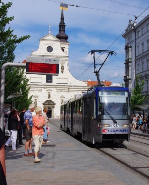 000 lidí Stánek byl otevřen sedm dní v týdnu od 9:30 do 18:00 (v současnosti je otevřen pouze během pracovní dnů) Informace jsou