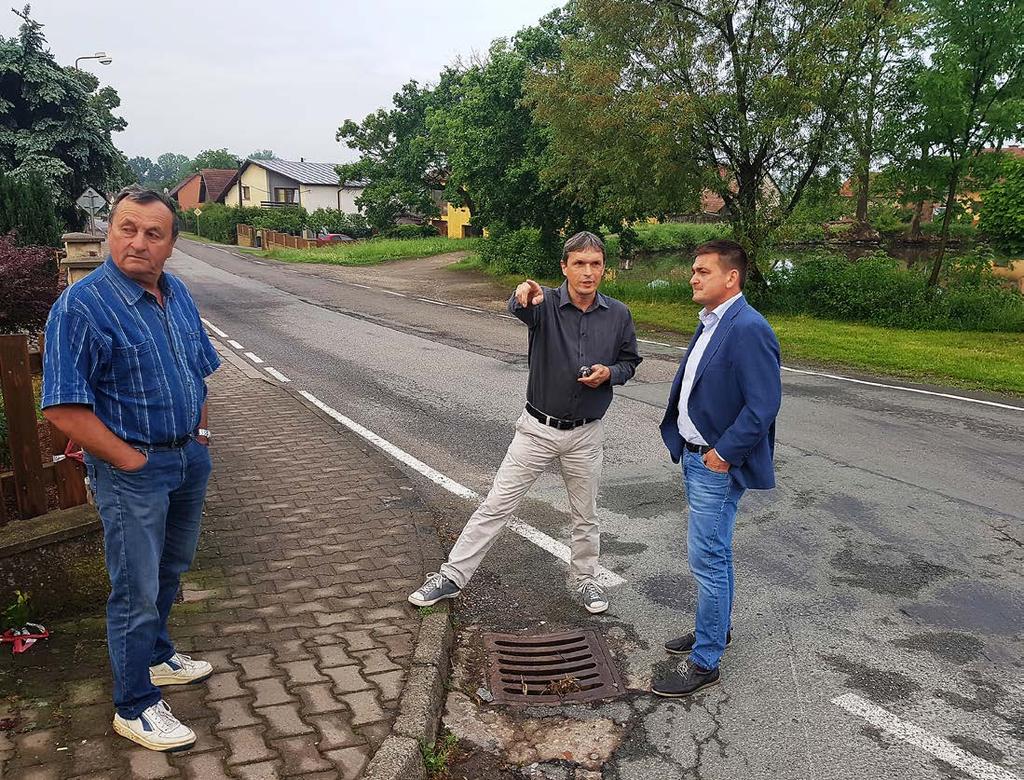 A že se třeba i v naší krásné obci najdou nové dušičky, které projeví zájem o svět kolem koní, péči o ně i všechnu práci kolem nich. Nejkrásnější pohled na svět je totiž z koňského hřbetu!