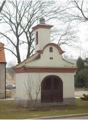 1. Informace o obci Obec Líně leží 11 km západně od Plzně, administrativně je součástí správního obvodu obce s rozšířenou působností - město Nýřany.