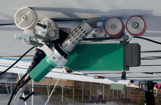 Automat na svařování střešních pásů Laron Robustní, efektivní, výkonný Klasika mezi svařovacími automaty v osvědčeném designu.