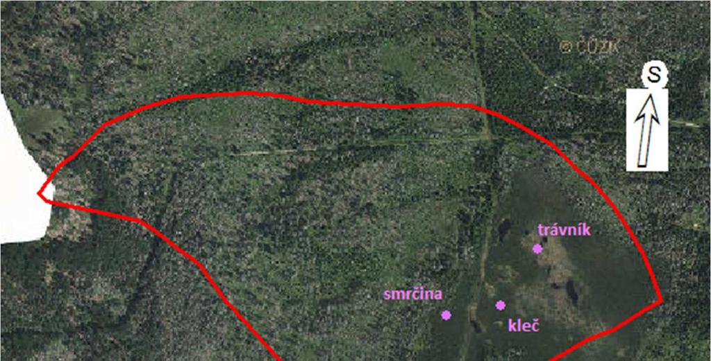 Obr. 2: Satelitní snímek studovaného povodí Zdroj: ČÚZK Bezlesí je lemováno hustými porosty borovice rašelinné (kleče).