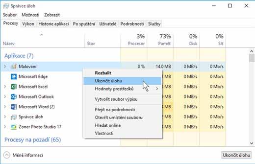 nebo můžete dotaz formulovat znovu. Chcete-li vstoupit přímo do dialogu s nápovědou, otevřete si v okně aplikace Microsoft Edge stránku windows.microsoft.com\support.