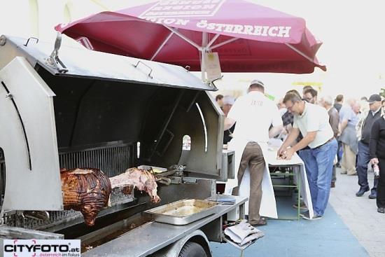 Nabídka prodeje Food Trucks Rozměr plochy a případné požadavky na přípojky elektrické energie a vody, budou řešeny na základě dohody s organizátorem akce.