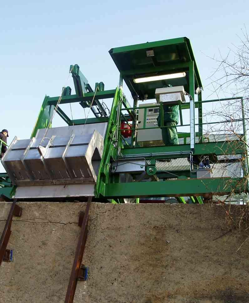 El Nour and Zaghloul (Egypt) Cleaning machine of trash racks at intake channel of pumping