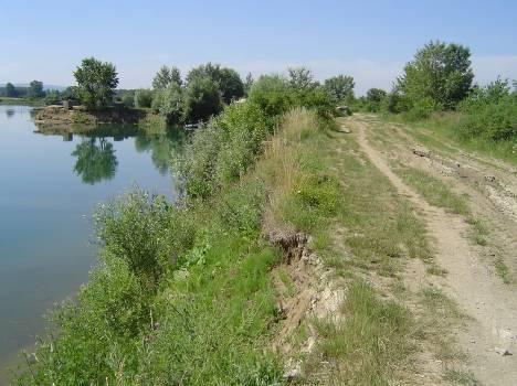 8a. Opuštěná pískovna ve Veselí nad Moravou 8b.