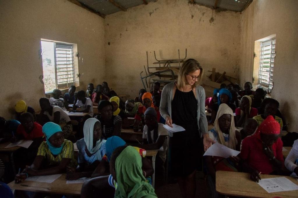 Vzdělávání V Senegalu jsme aktivní nejen na poli managementu a výzkumu. Kam přijdeme, snažíme se šířit povědomí o největší antilopě světa.