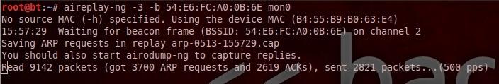 Což znamená, že jde o útok, útok na MAC adresu zařízení, vytváření falešné autentizace po 3 sekundách. S použitím rozhraní mon0. Tento příkaz necháváme v pozadí taktéž běžet.