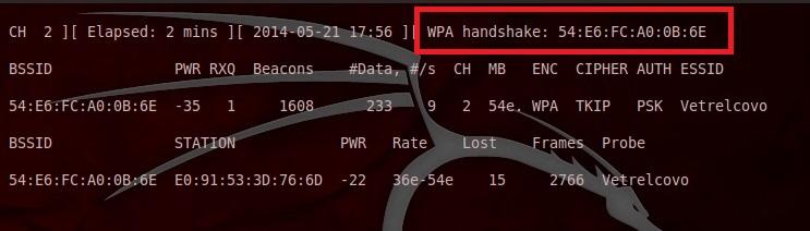 15.7 Útok na WPA/WPA2 PSK Tak jako v předchozích útocích využíváme bodu (viz 15.4) základního nastavení. Opět znova nalezneme požadovanou síť. Pomocí níže uvedených příkazů pokračujeme.