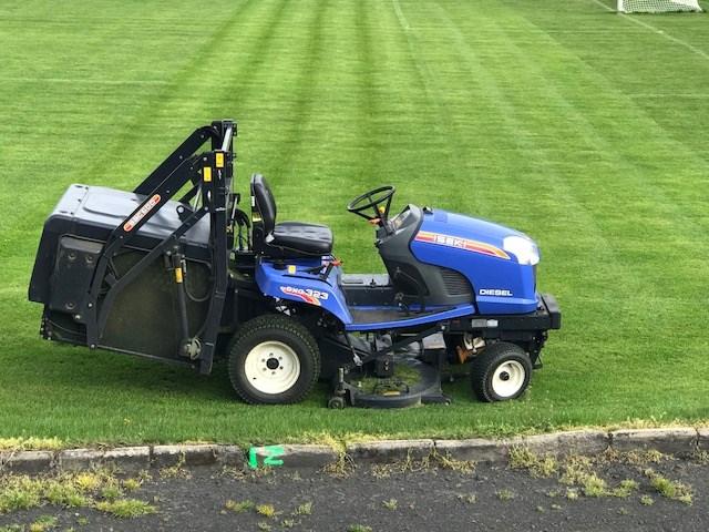 travní traktor Iseki Penzion ubytovna SB a camp Na ubytovně byl zajištěn celoroční provoz.