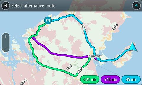 Tip: Při výpočtu alternativních tras se využívají informace ze služby Traffic s doživotním přístupem. Trasy, které jsou časově o 50 % delší než původní trasa, se nezobrazí. 5. Zvolte vybranou trasu poklepáním na časovou bublinu.