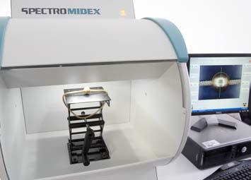 Zavedení vzorku Zavedení vzorku SPECTRO MIDEX je vybaven prostornou komorou pro měřené vzorky.