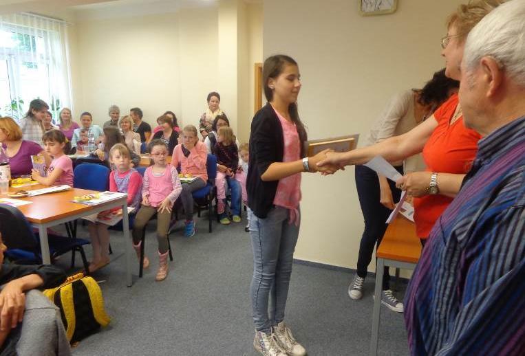 Výtvarná soutěž pro žáky prvního stupně ZŠ na téma "Pohádková bota" V roce 2015 se uskutečnil již 19. ročník výtvarné soutěže pro malé školy.