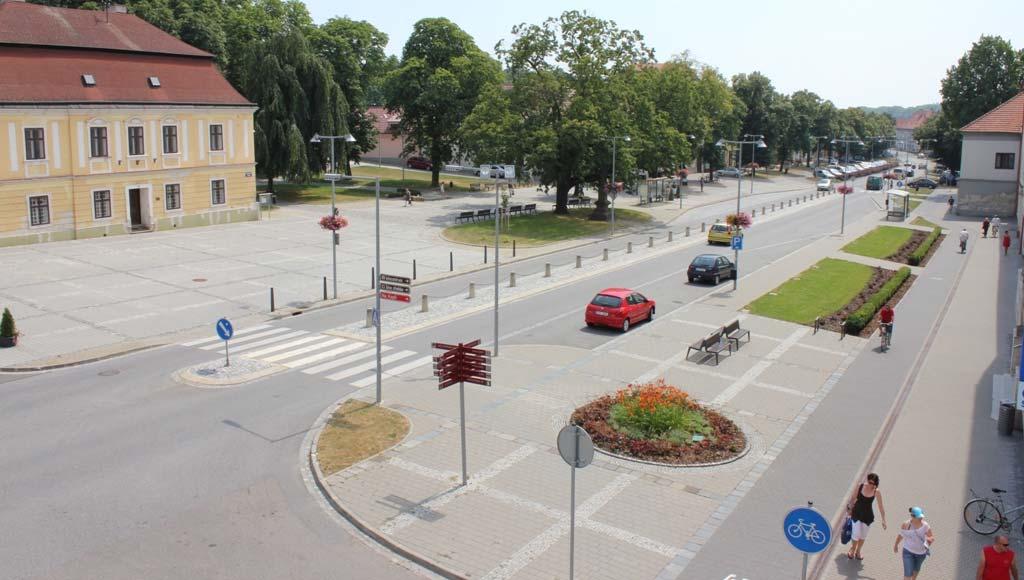 Zásady zklidňování dopravy na místních komunikacích jednoznačné funkčnírozdělení uličních a dopravních ploch, dostatečně široké boční prostory (mimo vozovku), šířky jízdních pruhů nesmějí být