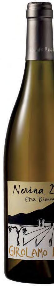 ETNA BIANCO NERINA DOC zlatavá barva Carricante ze staré vinice s řadou dalších tradičních odrůd tvoří charismatické cuvée s komplexní vůní, jemnou stopou kouře, pryskyřice a ovocnými tóny ETNA
