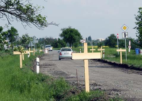 kurzu. Pro nadcházející letní sezonu si mobilní pódium chce zajistit i Holešov. Pódium bude mít rozměry asi 6 x 8 metrů. K tomu bude i zastřešení.